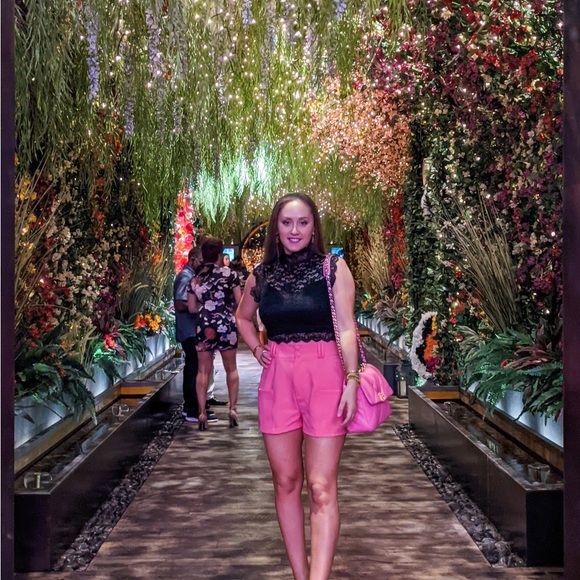 Chanel 19 Medium Flap in Neon Pink 21S hard to find color - Picture 11 of 11